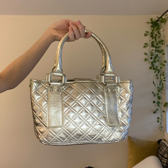 💛Metallic gold handbag from Japan💛 - Picture 2 of 4